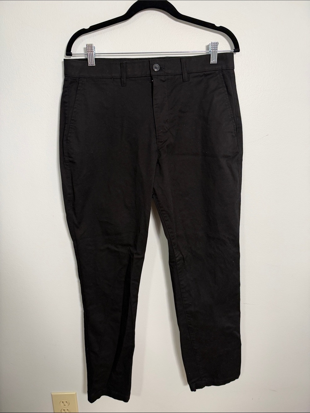GAP Men's Black Slim Chino Pants 32x30